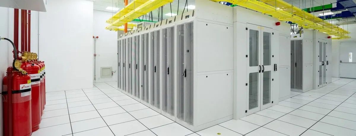 Data centre racks